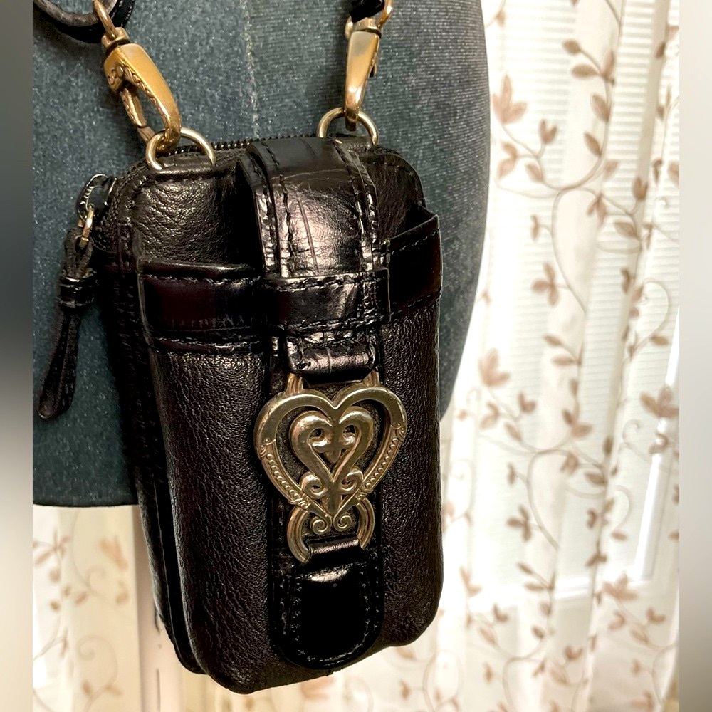 BRIGHTON Vintage Black Leather Crossbody Wallet.